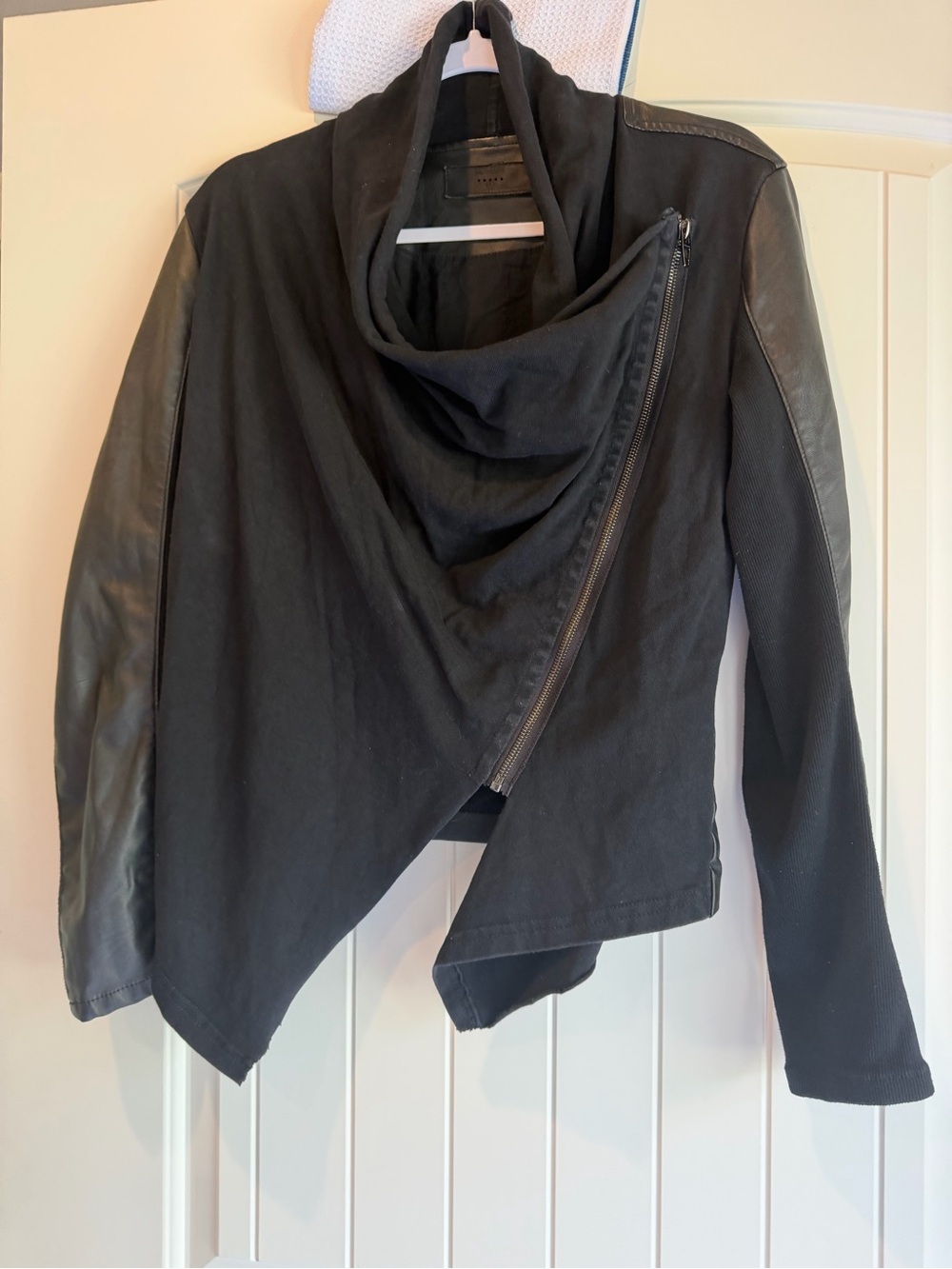 BLANKNYC Black Vegan Leather & Knit Asymmetrical  Cowl Moto Jacket S Zippered